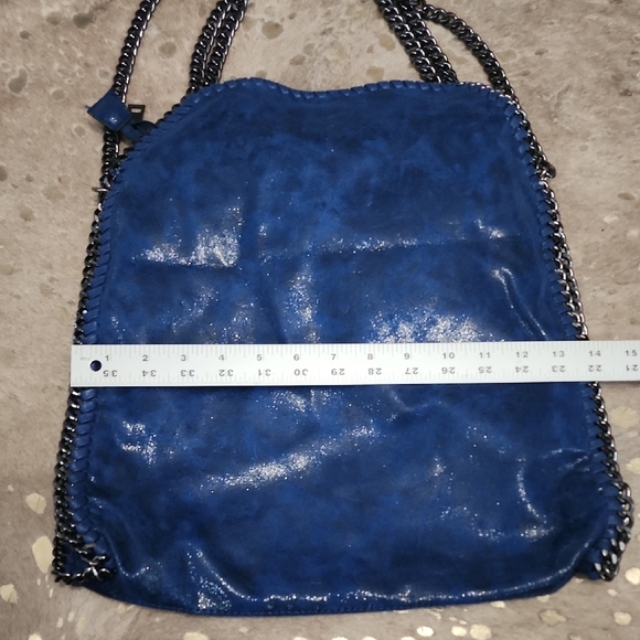 Vibrant Blue Shoulder Bag with Braided Handles - Picture 2 of 9